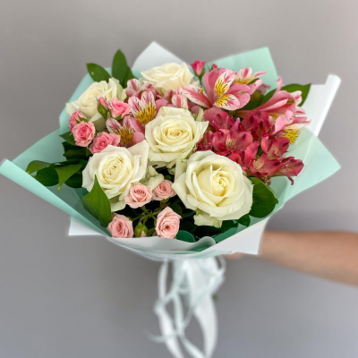 Букет «Николь» – изысканное сочетание роз, кустовых роз и альстромерий Дзержинский Московская область